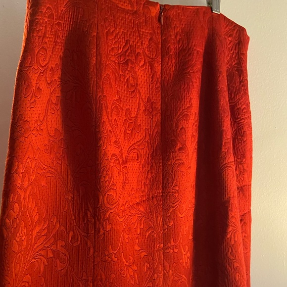 Dior Textured Scarlet Skirt Set - Picture 8 of 8